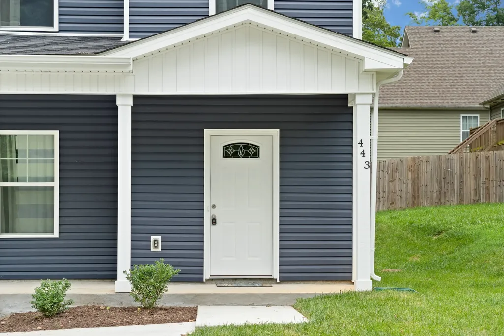443 Reynolds Street Clarksville TN 37040