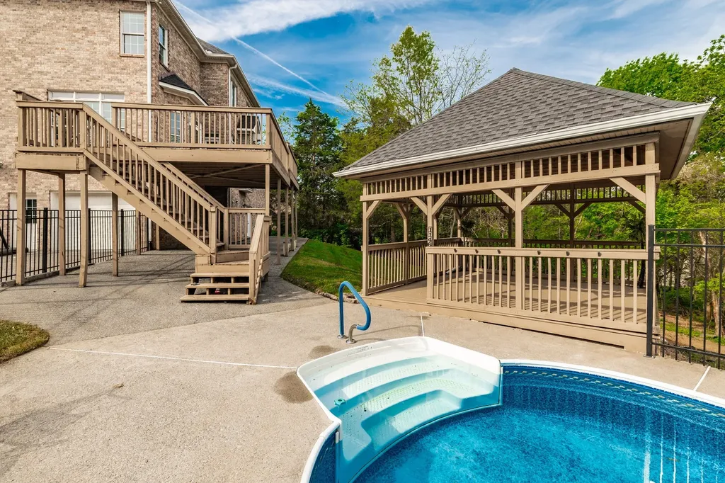 1146 Stirlingshire Drive Hendersonville TN 37075