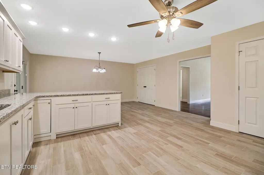 310 Summerwind Drive Crossville TN 38571