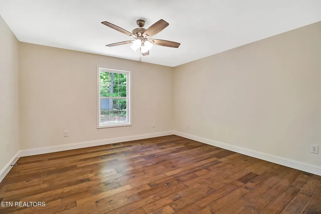 310 Summerwind Drive Crossville TN 38571