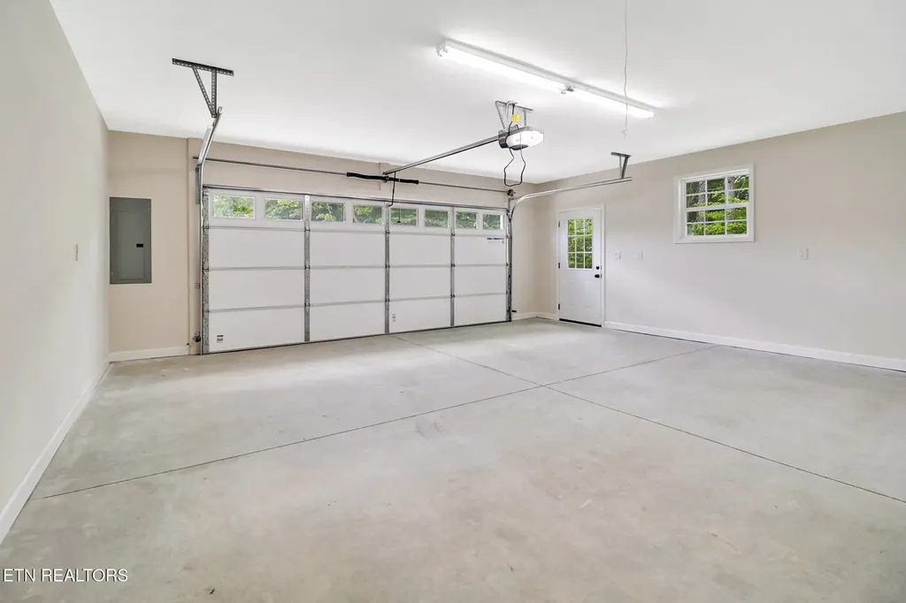 310 Summerwind Drive Crossville TN 38571