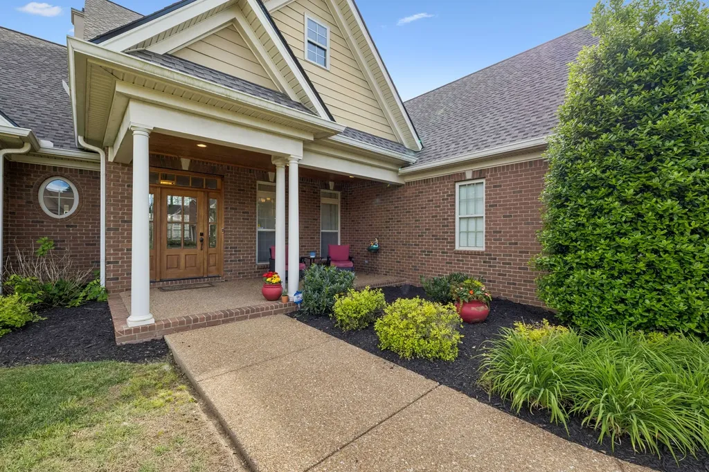 1067 Gadwall Circle Hendersonville TN 37075