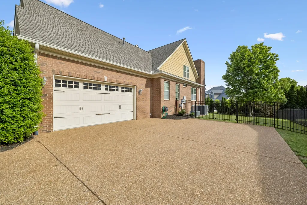 1067 Gadwall Circle Hendersonville TN 37075