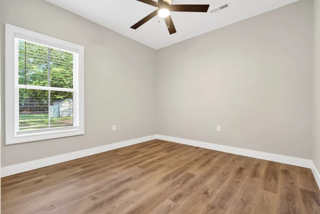 359 Third Street Guthrie KY 42234