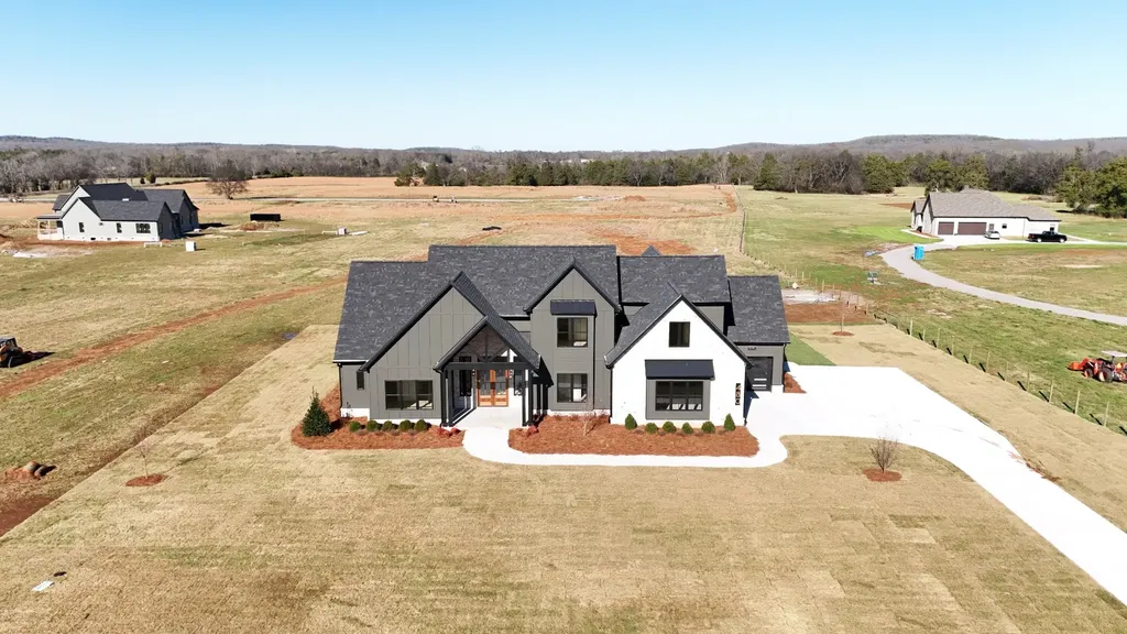 480 Crescent Road Murfreesboro TN 37127