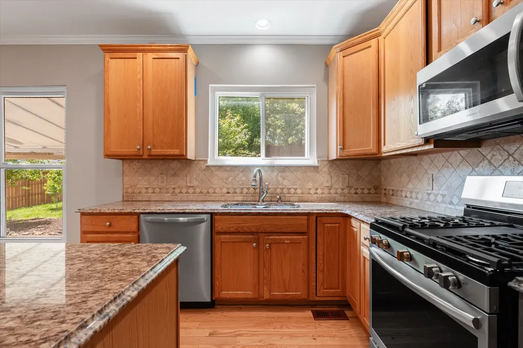 103 Masters Court Hendersonville TN 37075