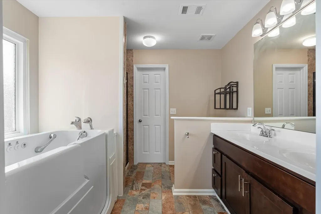 103 Masters Court Hendersonville TN 37075