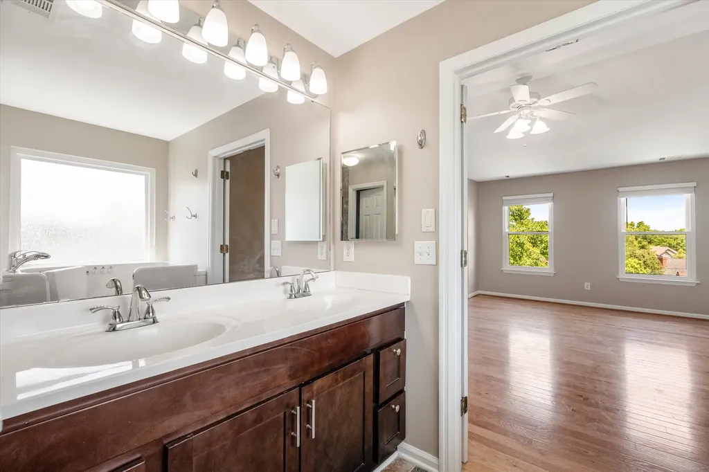 103 Masters Court Hendersonville TN 37075