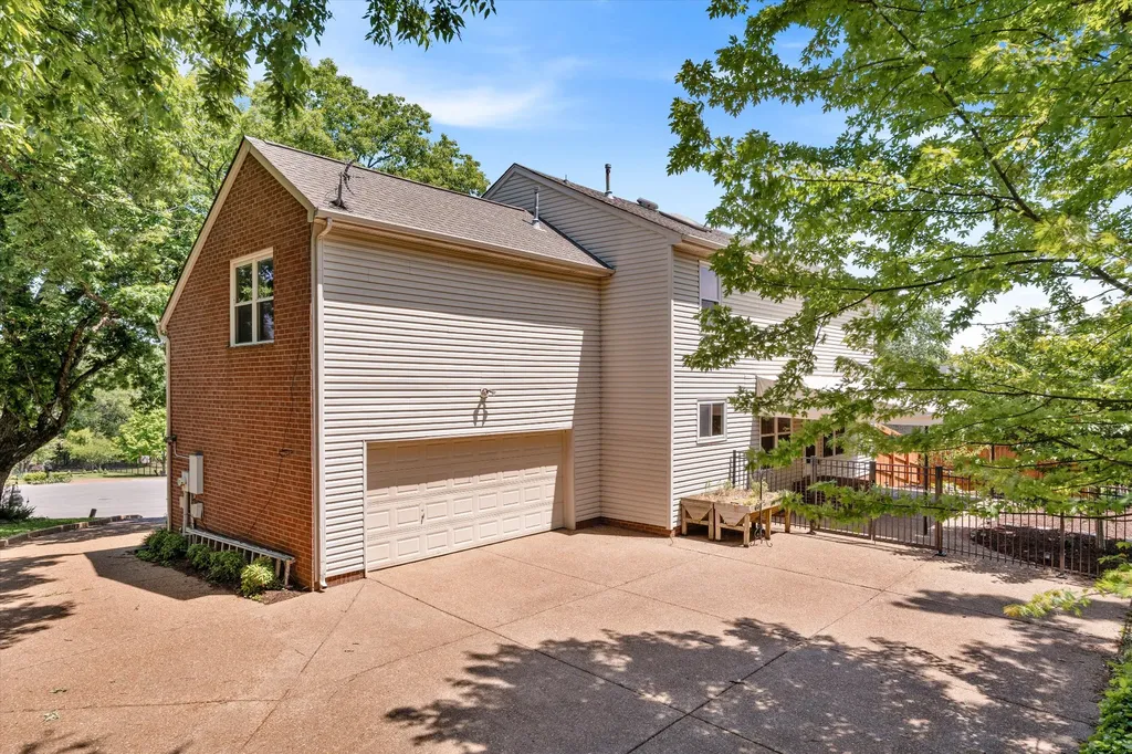 103 Masters Court Hendersonville TN 37075