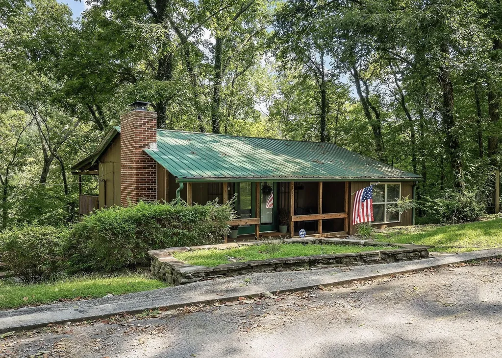 235 Rye Hobbs Hollow Road Smithville TN 37166