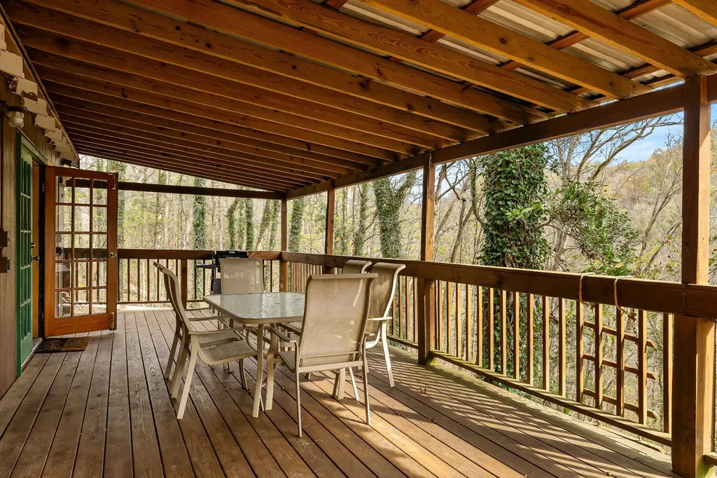 235 Rye Hobbs Hollow Road Smithville TN 37166