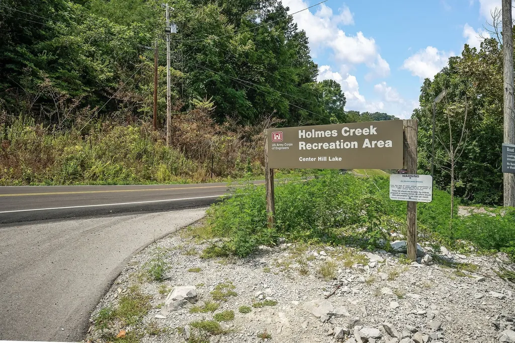 235 Rye Hobbs Hollow Road Smithville TN 37166