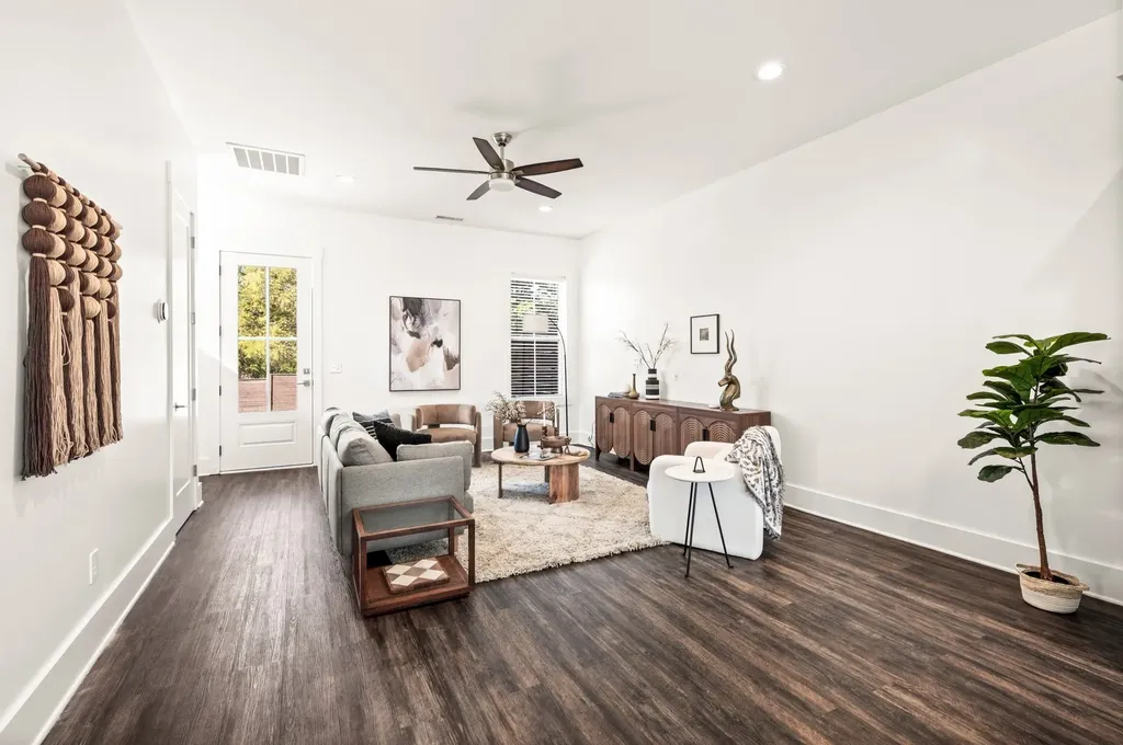 1000 Free Silver Road Nashville TN 37207
