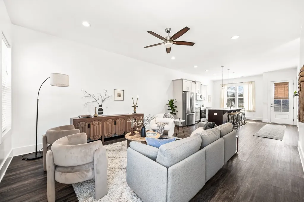1000 Free Silver Road Nashville TN 37207