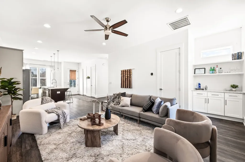 1000 Free Silver Road Nashville TN 37207