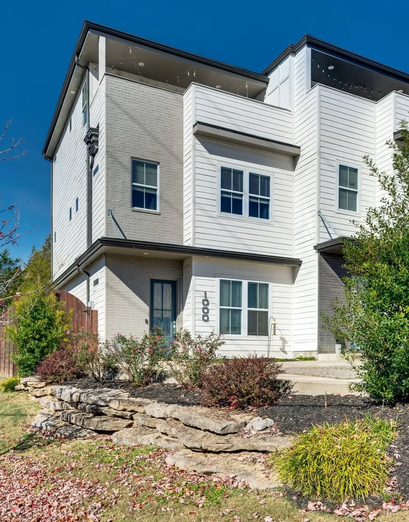 1000 Free Silver Road Nashville TN 37207