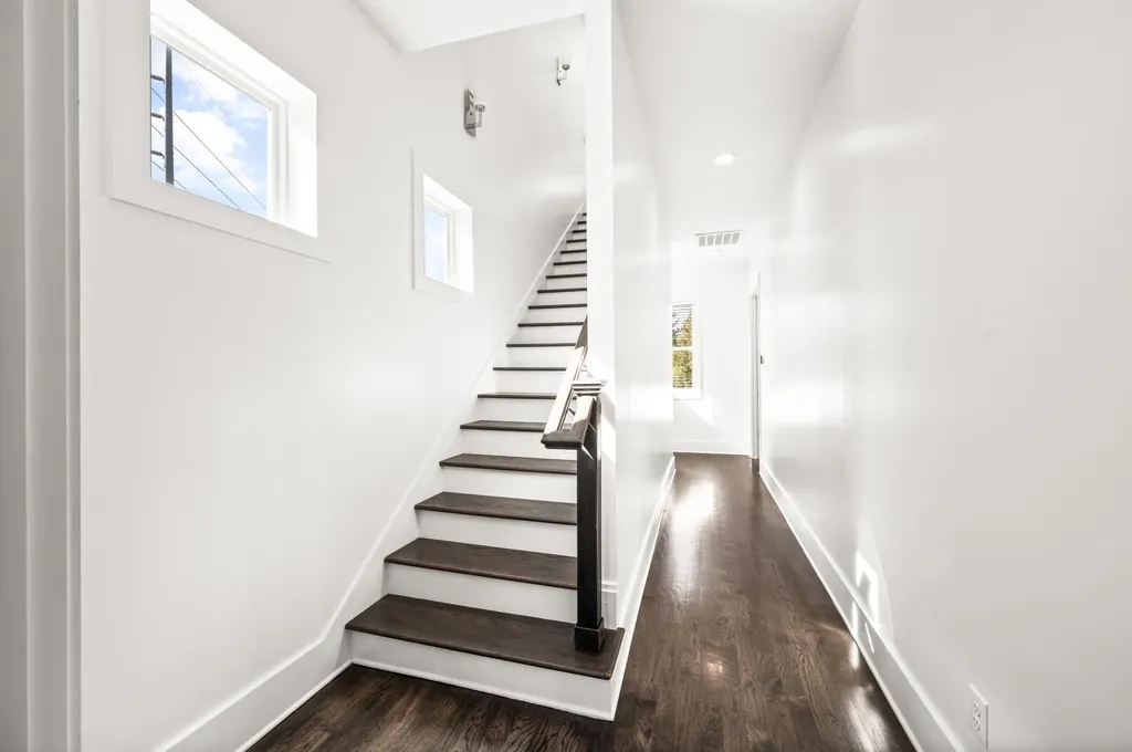 1000 Free Silver Road Nashville TN 37207