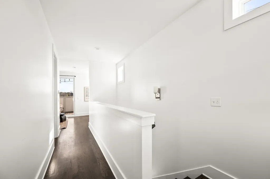 1000 Free Silver Road Nashville TN 37207