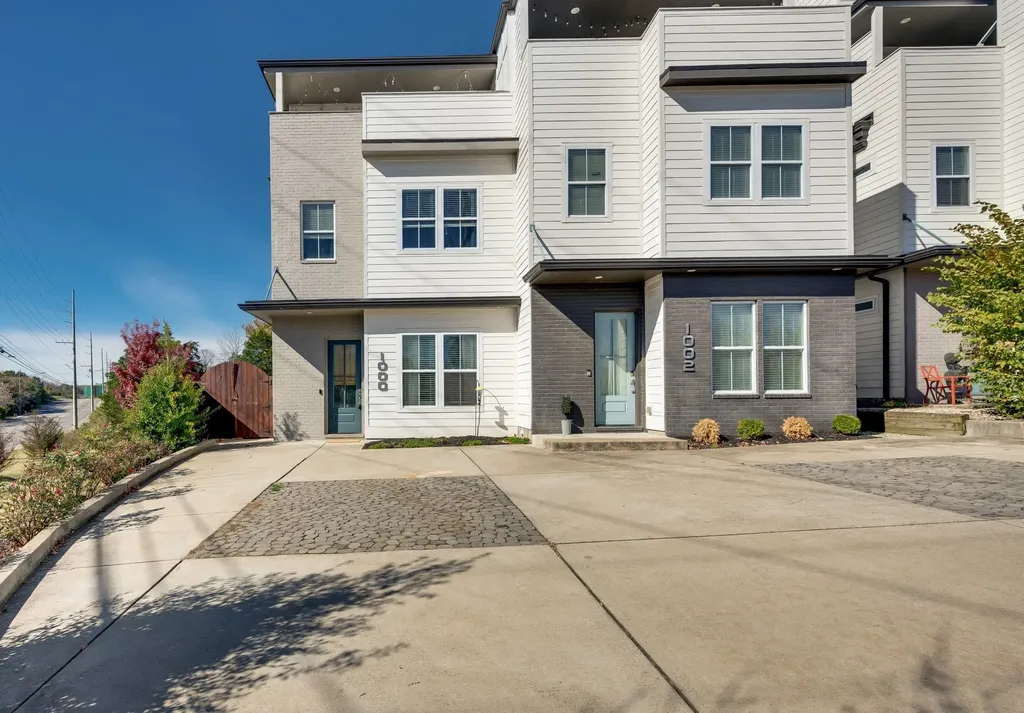 1000 Free Silver Road Nashville TN 37207