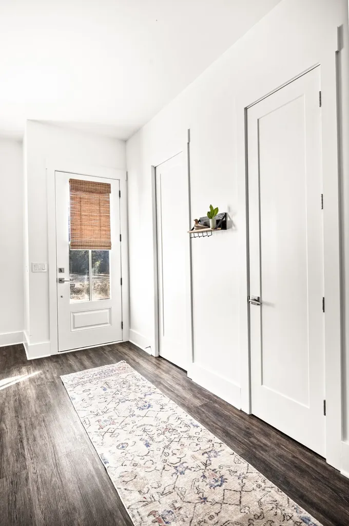 1000 Free Silver Road Nashville TN 37207