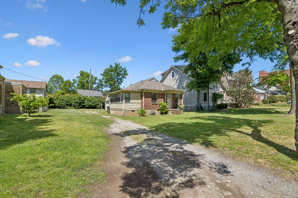 2110A W Linden Avenue Nashville TN 37212