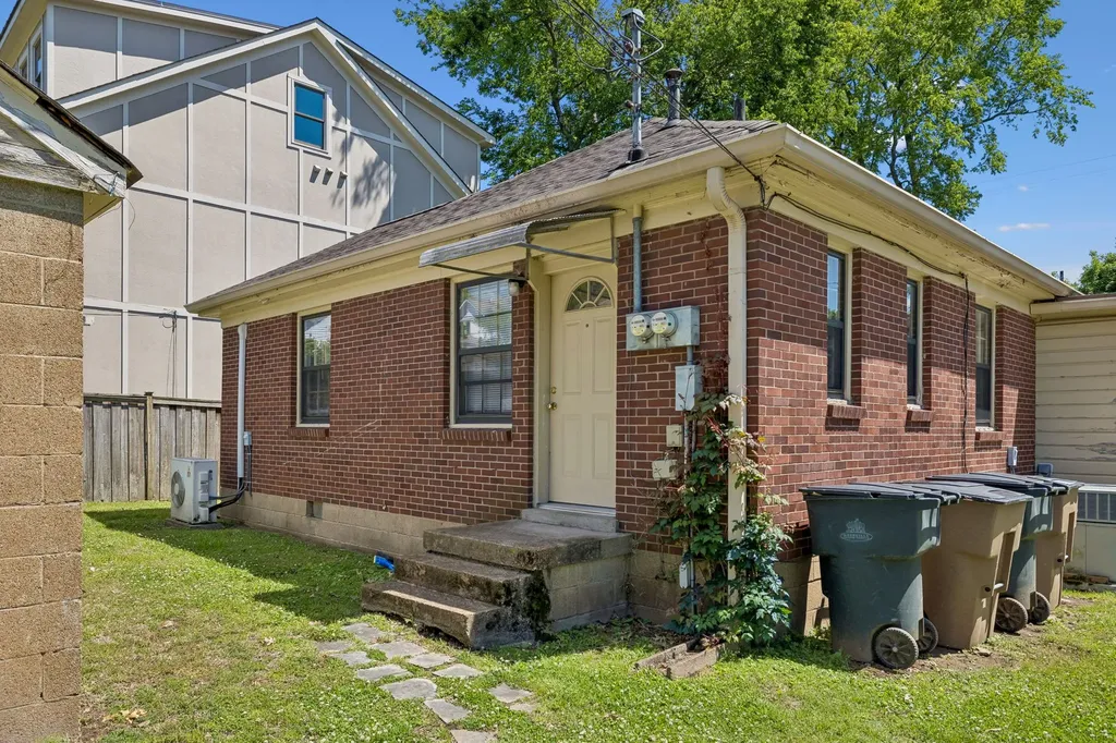 2110A W Linden Avenue Nashville TN 37212