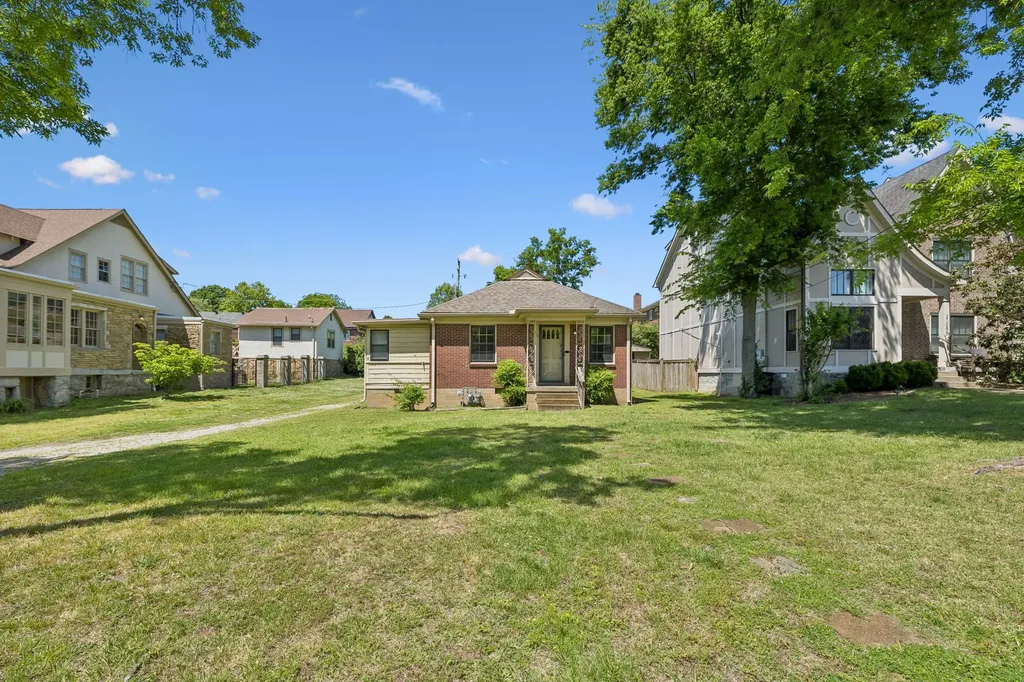 2110A W Linden Avenue Nashville TN 37212