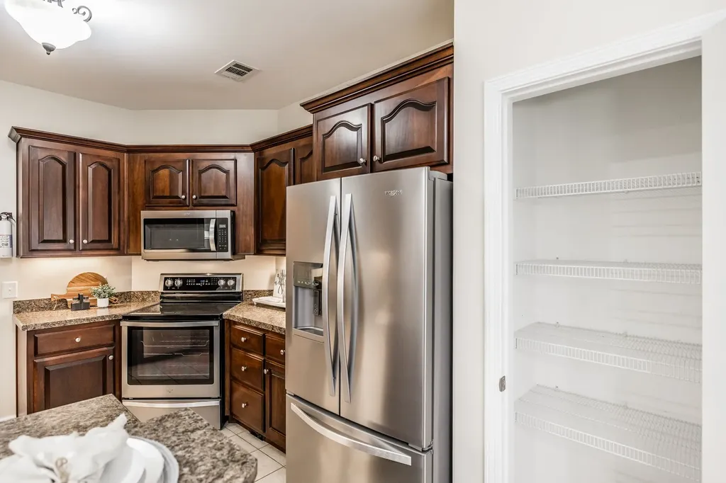 4037 Brimestone Way Greenbrier TN 37073