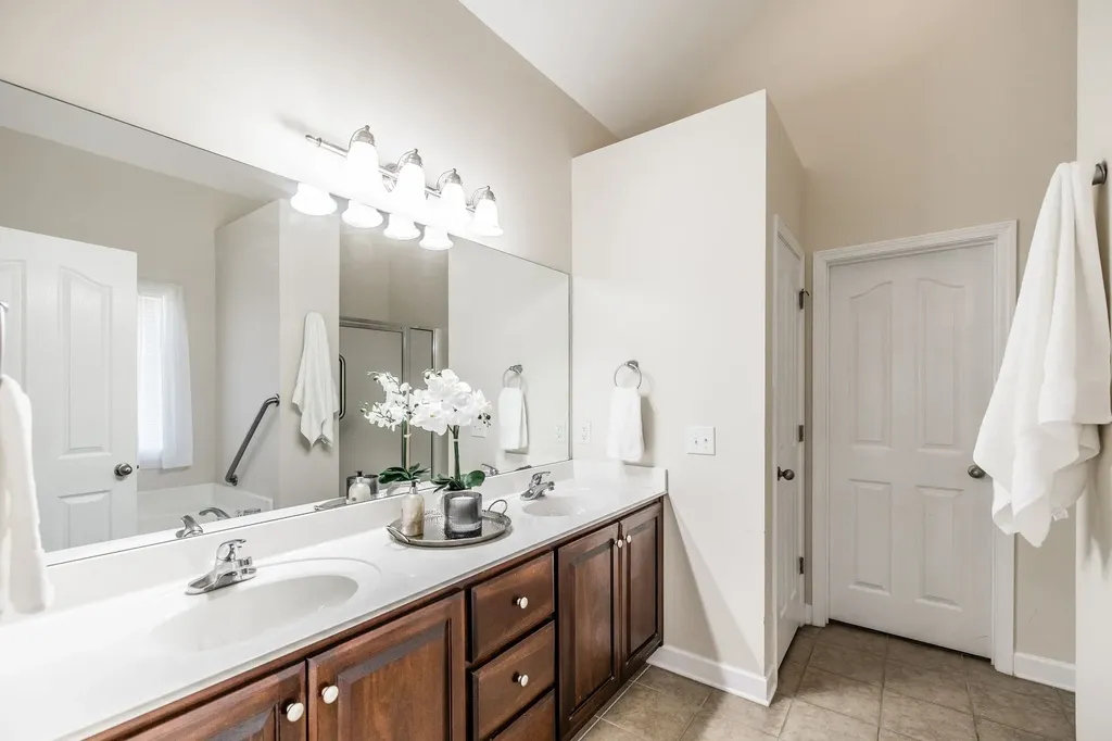4037 Brimestone Way Greenbrier TN 37073