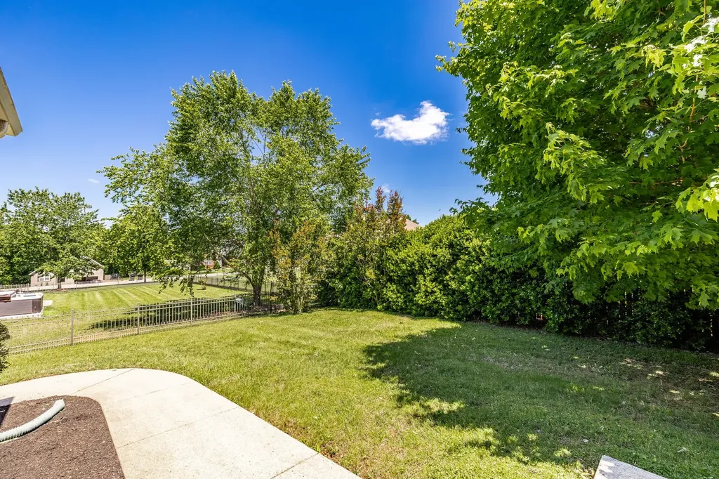 4037 Brimestone Way Greenbrier TN 37073