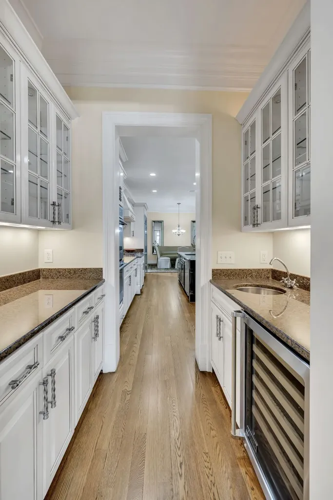 3205 Woodlawn Drive Nashville TN 37215