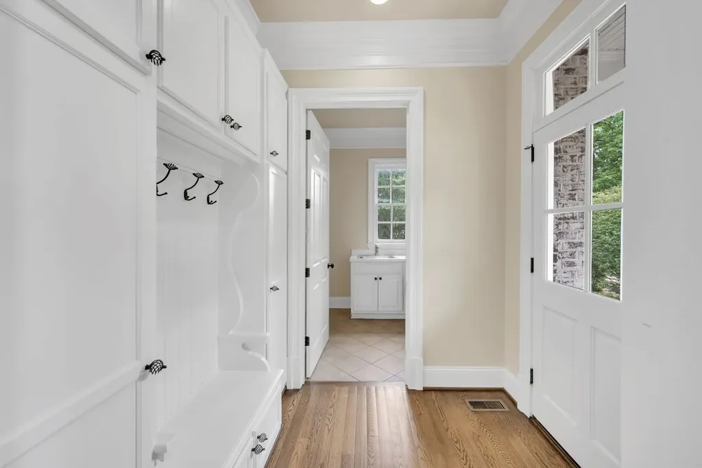 3205 Woodlawn Drive Nashville TN 37215
