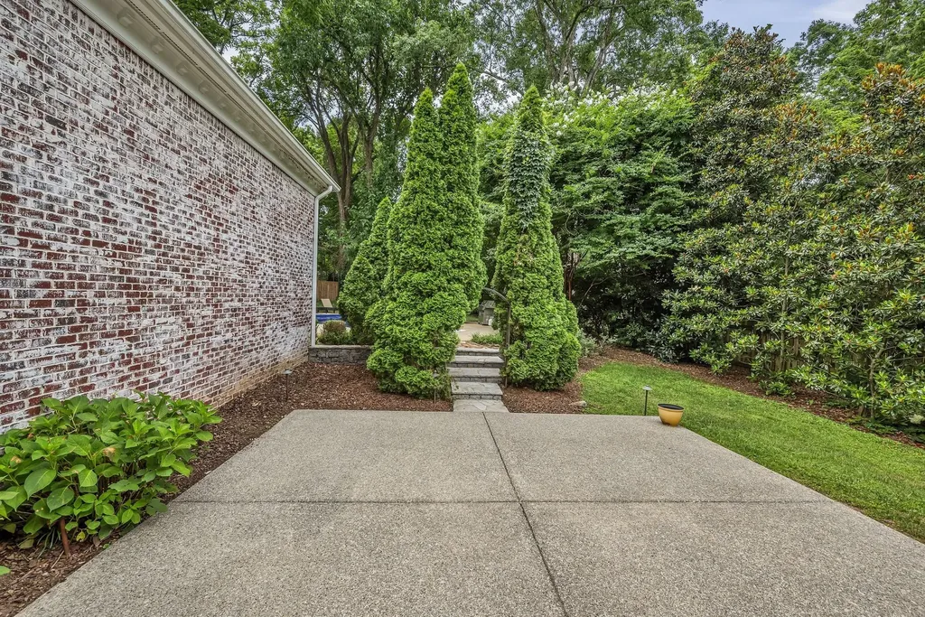 3205 Woodlawn Drive Nashville TN 37215