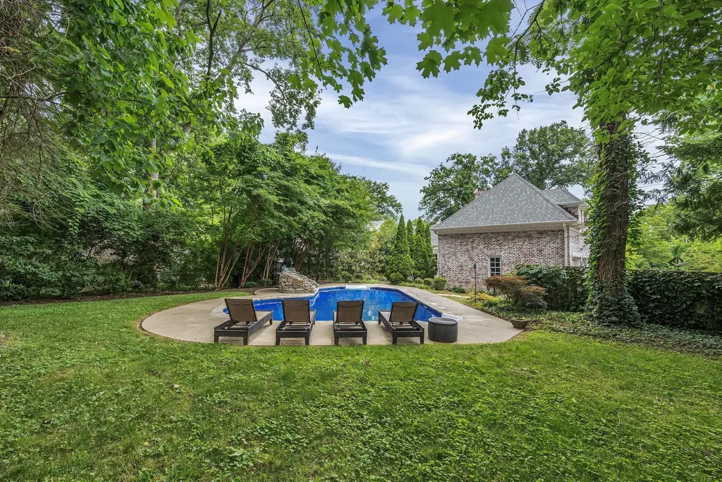 3205 Woodlawn Drive Nashville TN 37215