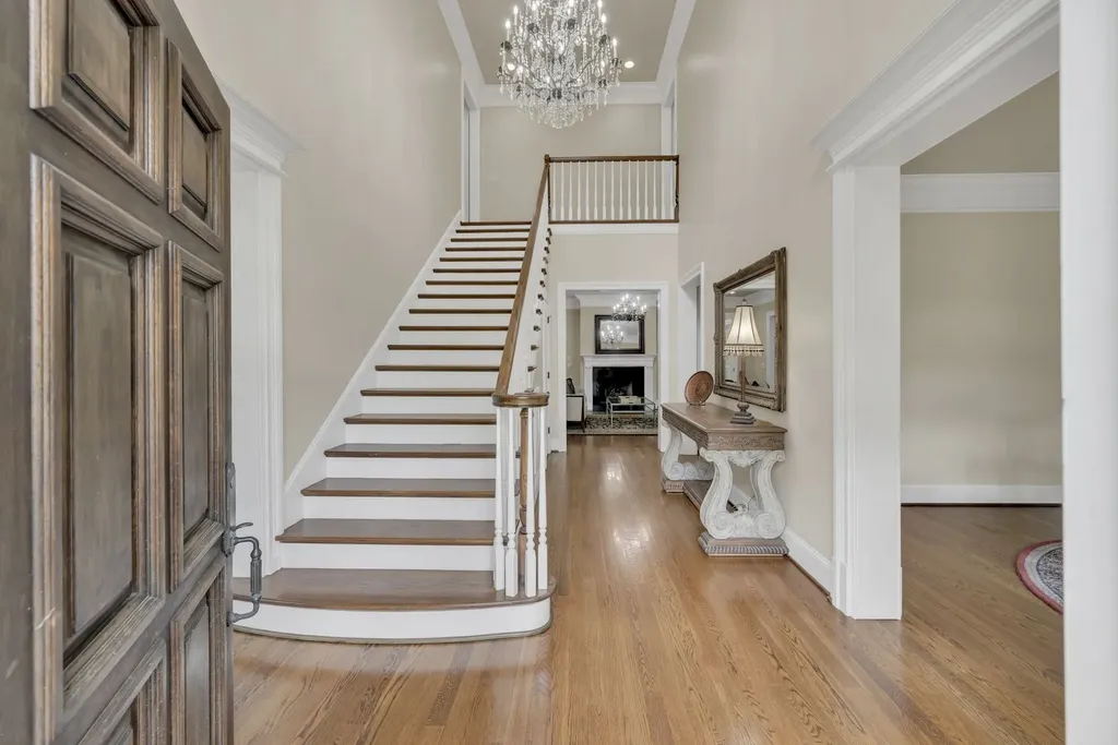 3205 Woodlawn Drive Nashville TN 37215