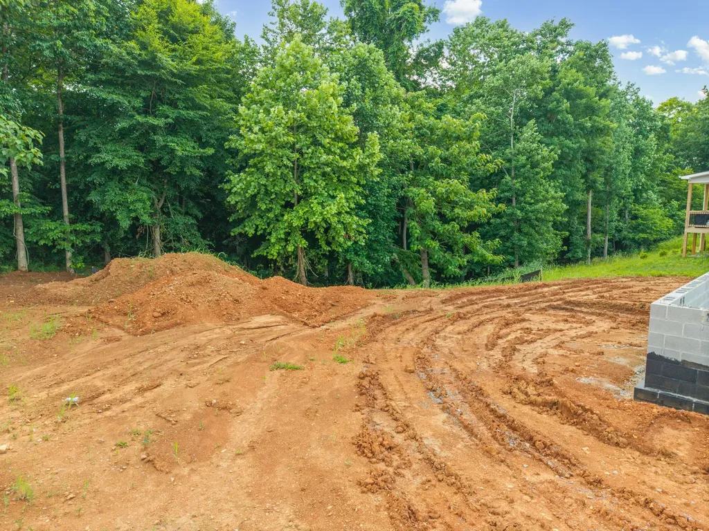 586 Pongracz Way Clarksville TN 37042