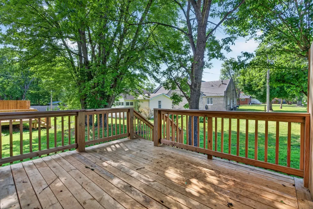 230 Third Street Guthrie KY 42234