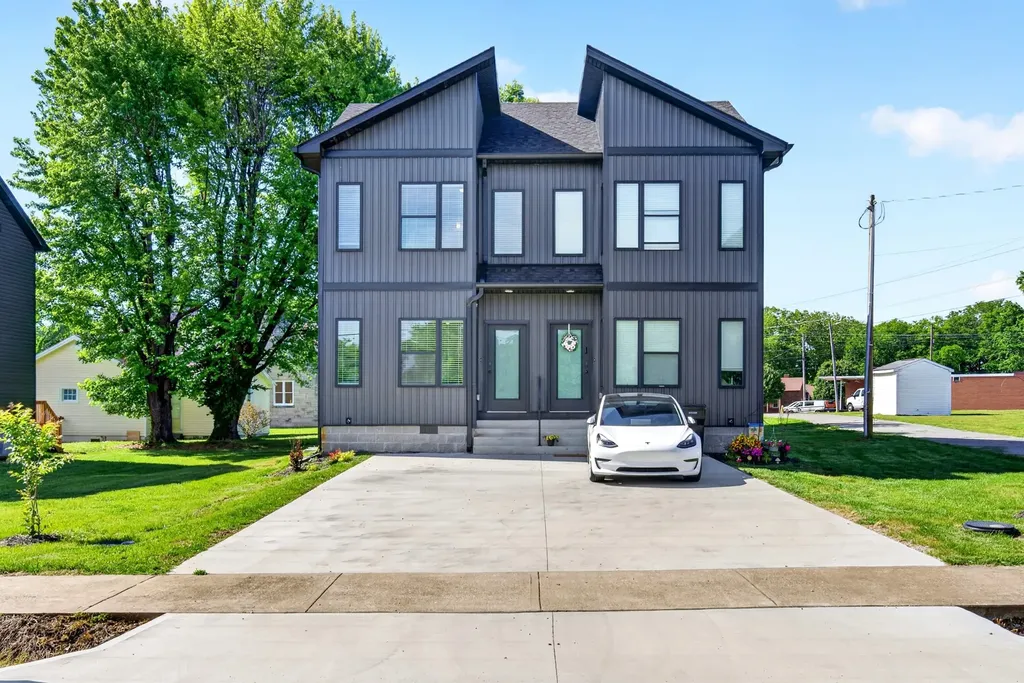 230 Third Street Guthrie KY 42234