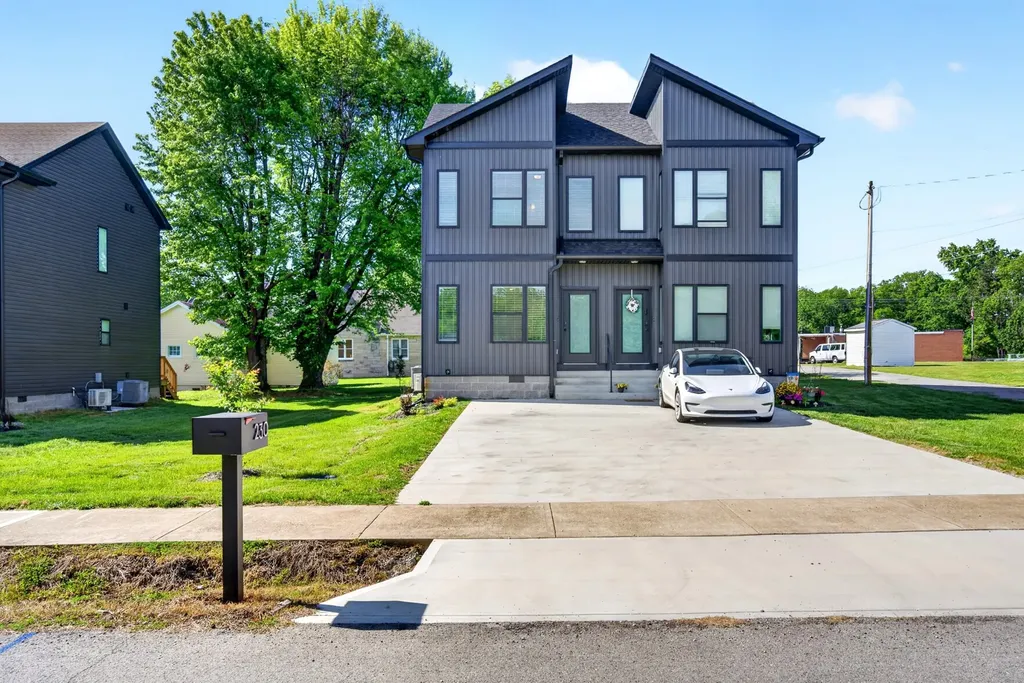 230 Third Street Guthrie KY 42234