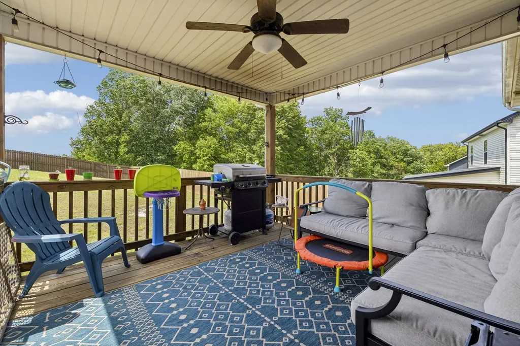 1149 Racker Drive Clarksville TN 37043