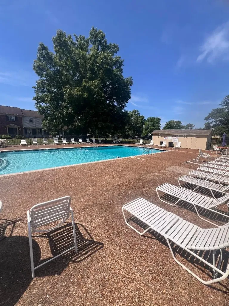 8207 Sawyer Brown Road Nashville TN 37221