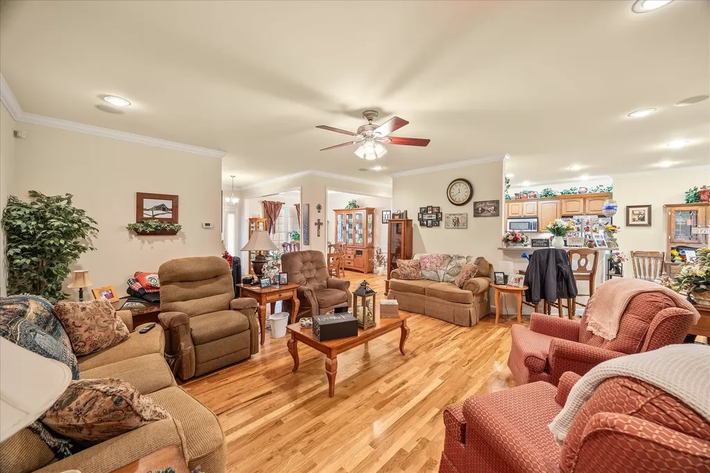 1323 Buckingham Place Cookeville TN 38501