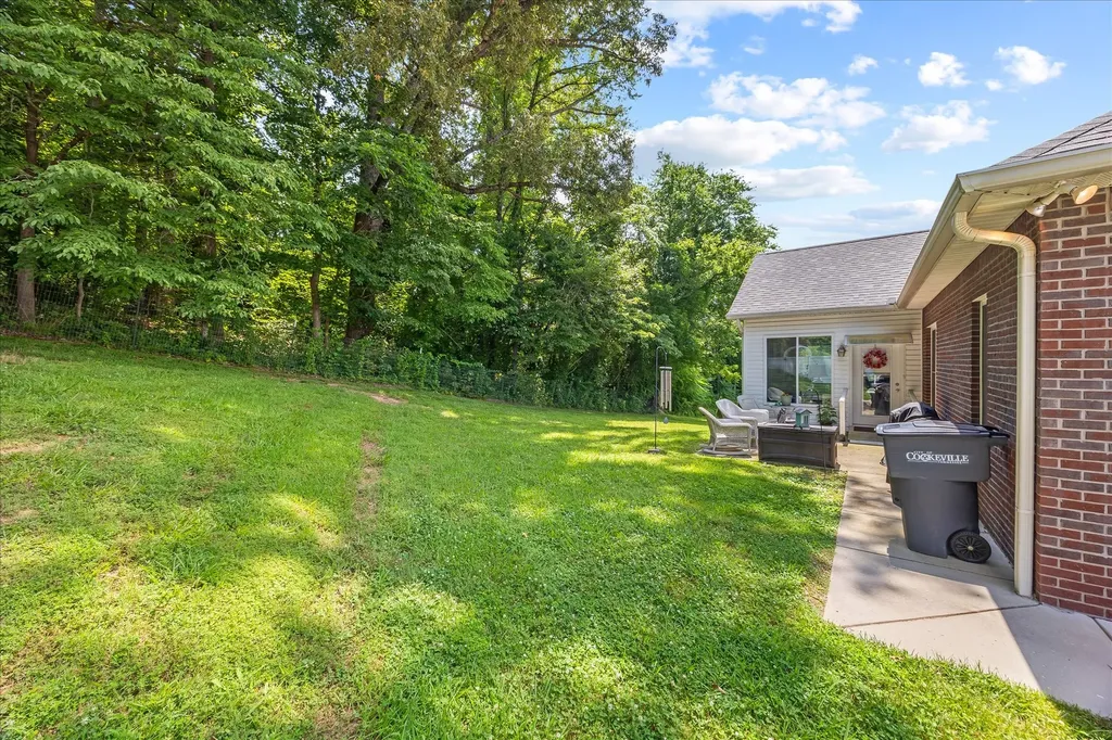 1323 Buckingham Place Cookeville TN 38501