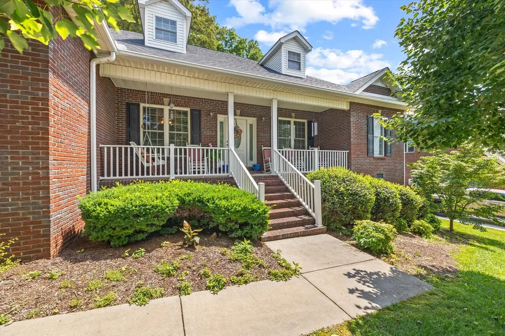 1323 Buckingham Place Cookeville TN 38501
