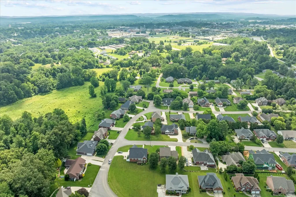1323 Buckingham Place Cookeville TN 38501