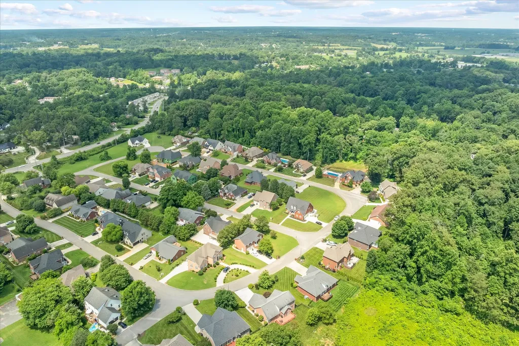 1323 Buckingham Place Cookeville TN 38501