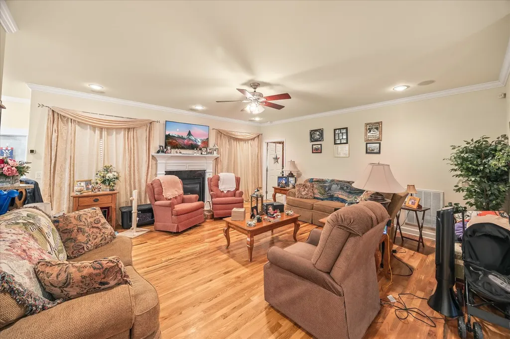 1323 Buckingham Place Cookeville TN 38501
