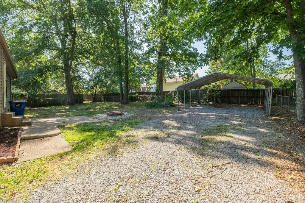 308 Oakdale Drive White House TN 37188