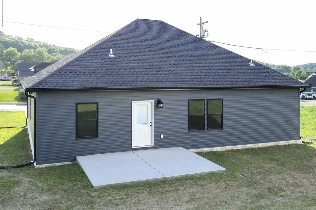 85 Rolling Meadows Avenue Hartsville TN 37074