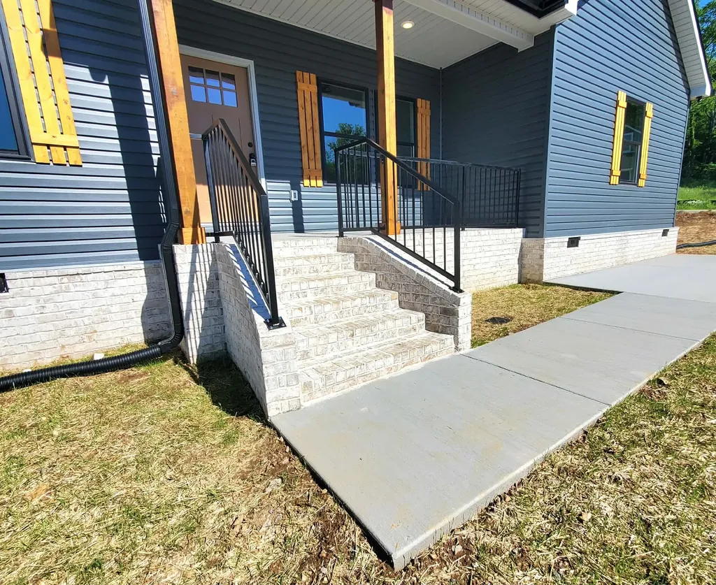 85 Rolling Meadows Avenue Hartsville TN 37074
